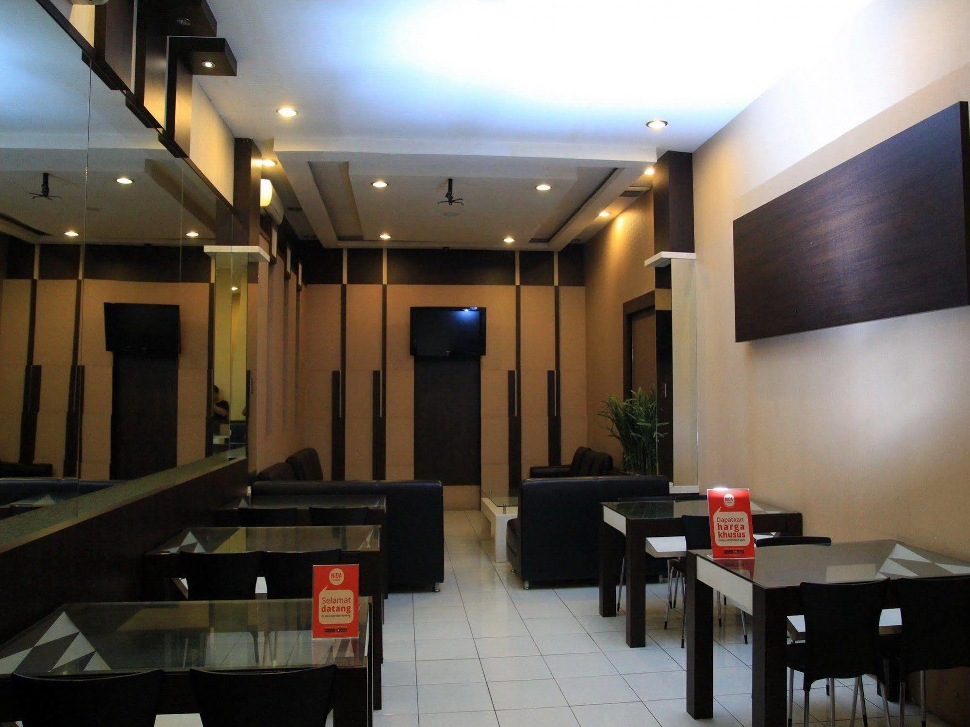 Wisma Sederhana RedPartner Medan Exterior foto